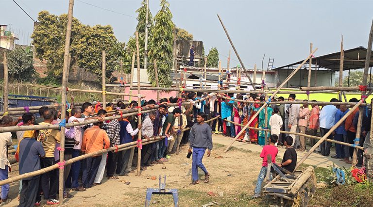 सिरहामा दुई घन्टामा १५ प्रतिशत मत खस्यो