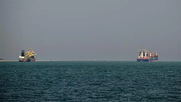 मध्यपूर्व संकटका बीच होर्मुज स्ट्रेट पार गर्दै तेल र ग्याँस बोकेका जहाज भारत आउँदै