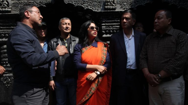 मनसुनअघि नै कुमारी घरको छानो जीर्णोद्धार सक्न डंगोलको निर्देशन