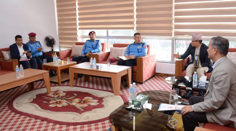 सिंहदरबार सुरक्षा प्रबन्धबारे गृह मन्त्रालयमा बैठक