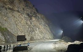 तुइन खोलाको पहिरोमा राखियो फ्लड लाइट