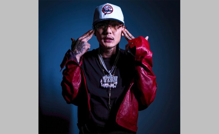 राजनीतिक कार्यक्रममा आफ्ना गीत नबजाउन भिटेनको आग्रह