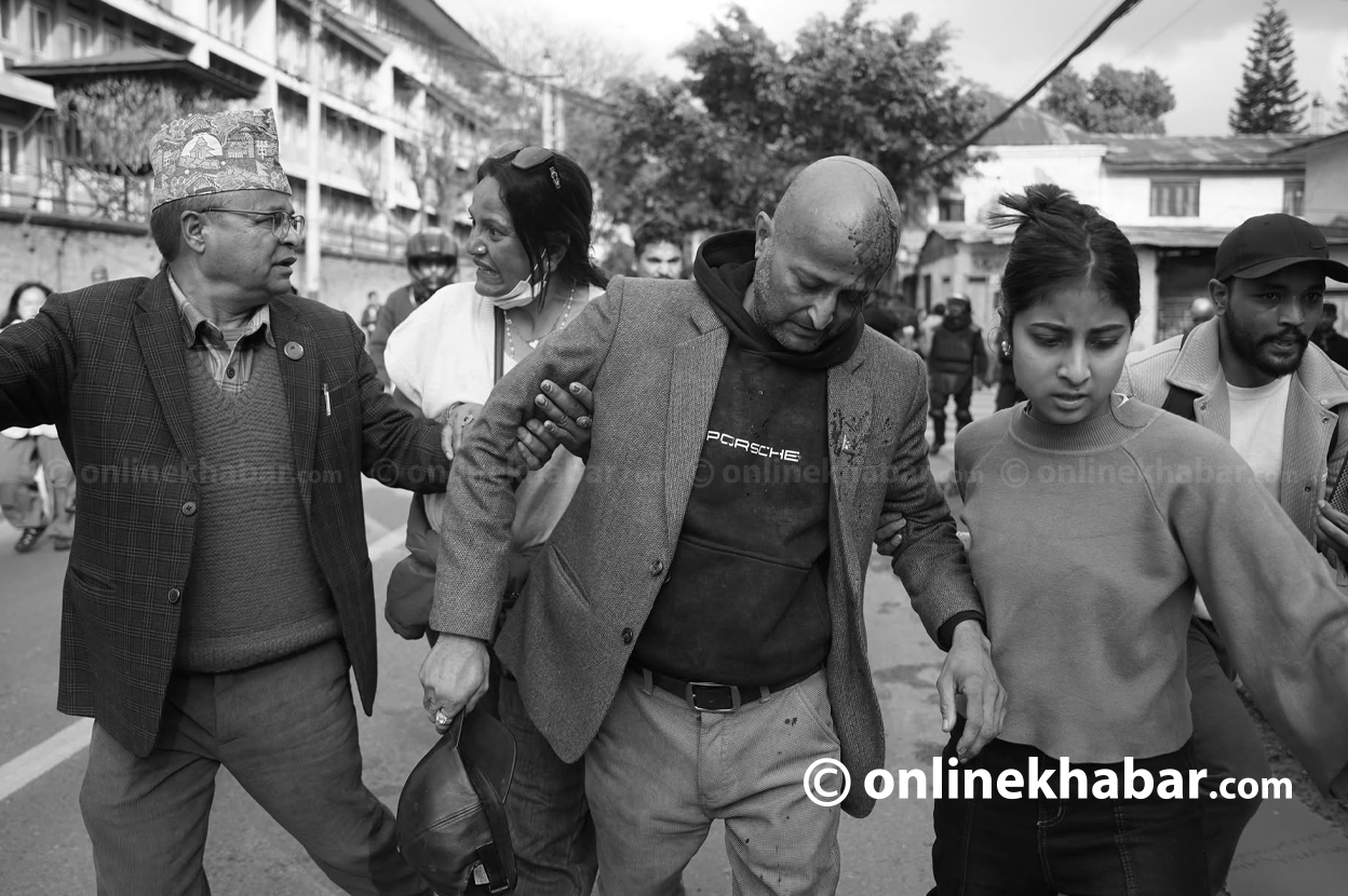 माइतीघर–बबरमहलमा तनाव: प्रहरी लाठीचार्जमा एमाले प्रदर्शनकारी घाइते