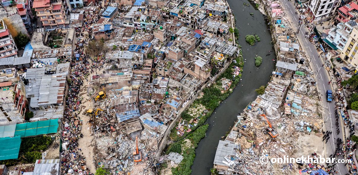 डोजर चलेपछि यस्तो देखियो गैरीगाउँको सुकुमवासी बस्ती (तस्वीरहरू)