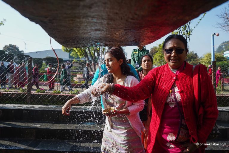 बालाजु बाइसधारा मेलाका २२ तस्वीरहरू