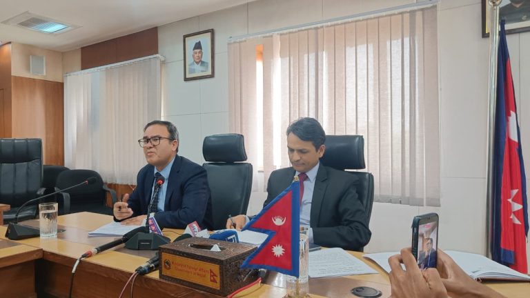 युद्ध सुरु भएयता पश्चिम एसियाबाट फर्किए ३० हजार नेपाली