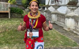 लन्डन म्याराथनमा गुन्यू चोलीमा दौडिएर अन्जुले बनाइन् विश्व रेकर्ड