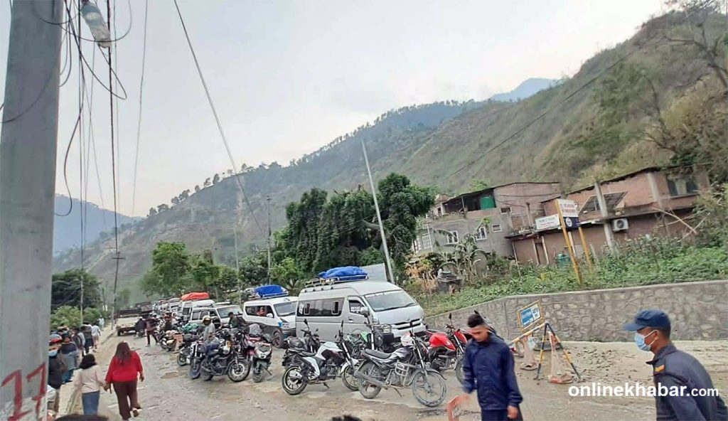 प्रि-मनसुनमै राजमार्गमा सास्ती : दोहोरिँदै नियति