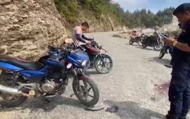 बैतडीमा दुई मोटरसाइकल ठोक्किँदा पाँच जना घाइते