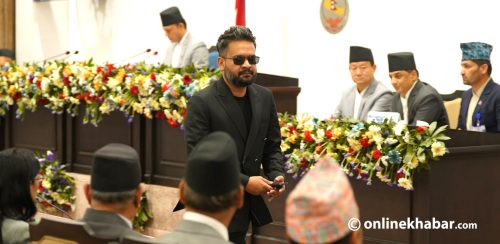 प्रधानमन्त्रीको सम्बोधन विनै सकियो संसद्को पहिलो अधिवेशन