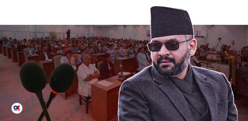 संसद्को रोस्ट्रममा हुँदैछ प्रधानमन्त्रीको खोजी