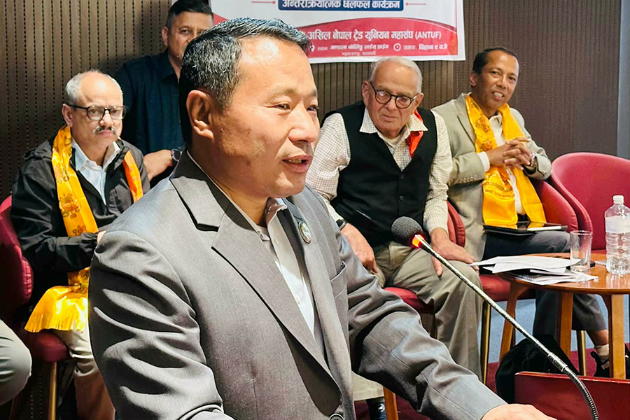 पुरानाकै कमजोरीले लोकप्रियतावादी उदाय : वर्षमान पुन