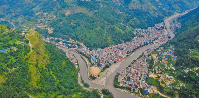 बेनी बजारमा झर मायालु …