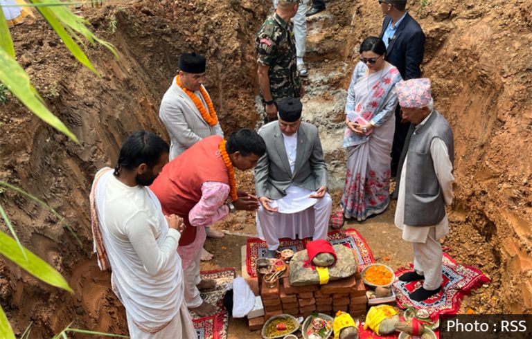 राष्ट्रपतिद्वारा ‘भानु साहित्य उद्यान’ शिलान्यास