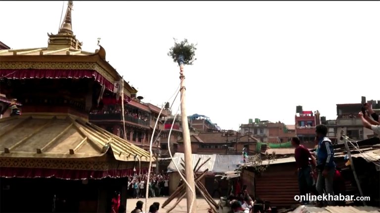 बिस्का: जात्राको अन्तिम दिन ढालियो हात नभएको लिङ्गो