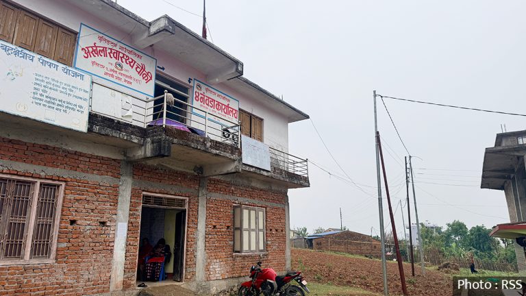 पोल पुग्यो, बिजुली पुगेन