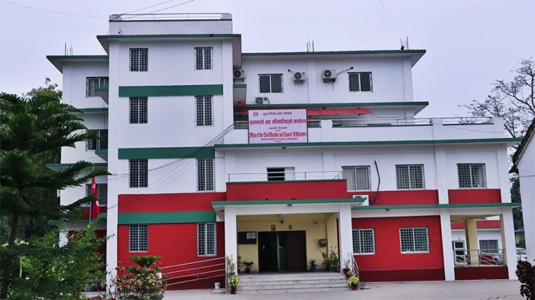 सुदूरपश्चिम सरकारले प्रदेश सभा सदस्यका स्वकीय सचिवबारे केन्द्र सरकारको निर्देशनपछि निर्णय लिने