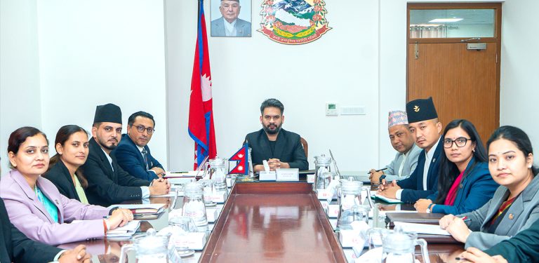 सिंहदरबारमा मन्त्रिपरिषद् बैठक सुरु