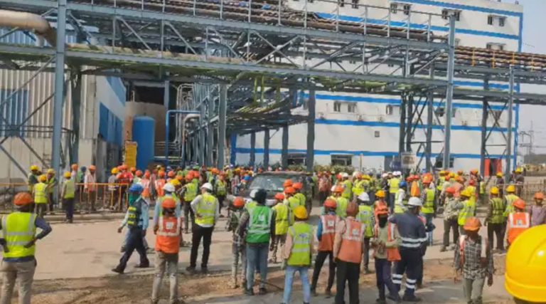 भारतको छत्तीसगढको एक ऊर्जा केन्द्रमा विस्फोट हुँदा ९ मजदुरको मृत्यु