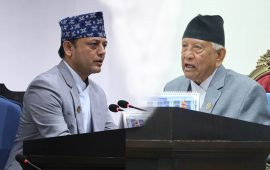 संसद्‌मा सभामुख र सांसदहरूलाई समान कुर्सी