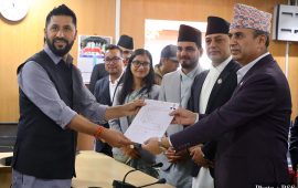 सभामुख पदमा रास्वपाका डीपी अर्यालको उम्मेदवारी दर्ता