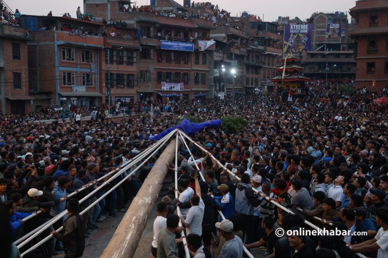 भक्तपुरमा बिस्का जात्राको उल्लास (तस्वीरहरू) 