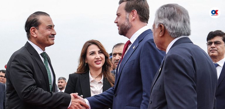 इस्लामावाद शान्तिवार्ता : अमेरिकी उपराष्ट्रपति जेडी भान्स पाकिस्तानमा (तस्वीरहरू)