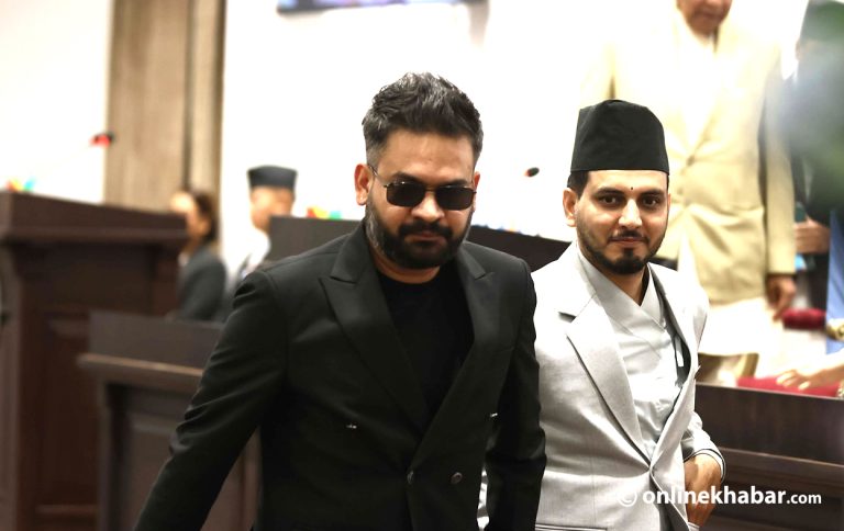 संसद् चलेको बेला प्रधानमन्त्री बालेनले प्रत्येक महिना संसद्‌मा बोल्नुपर्ने