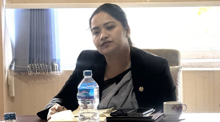 भूमि मन्त्रालयको निर्देशन- बिचौलियालाई प्रवेश निषेधको व्यवस्था गर्नू