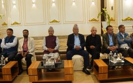 समूह भेलामा पूर्णबहादुरको ब्रिफिङ : हामीसँग मत बदलेकाहरूले पार्टी छोडेका छैनन्