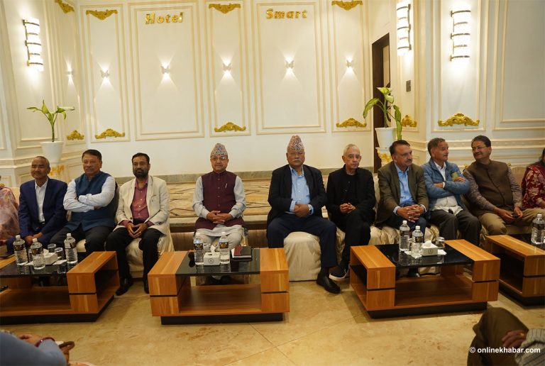 सुरु भयो कांग्रेस संस्थापनइतर समूहको बैठक