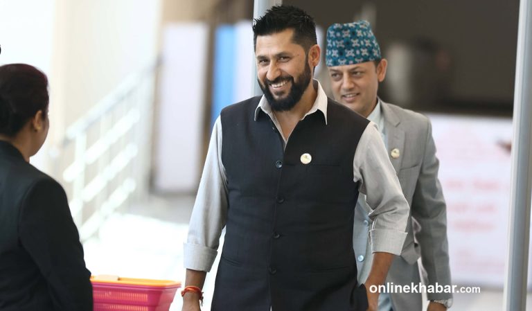 संवैधानिक आयोगहरूमा काम गर्न कठिन हुँदैछ : रवि लामिछाने 