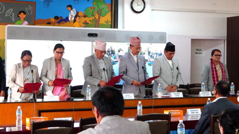 संसदीय समितिका चार सभापतिले लिए शपथ