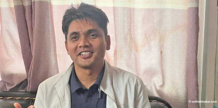 ‘केन्द्रले संविधानको मर्म अतिक्रमण र सरकारी विद्यालय कमजोर बनाउने प्रयास गर्‍यो’