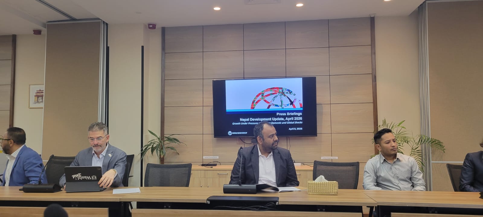 नेपालकाे आर्थिक वृद्धिदर २.३ प्रतिशतमा सीमित रहने विश्व बैंक प्रक्षेपण