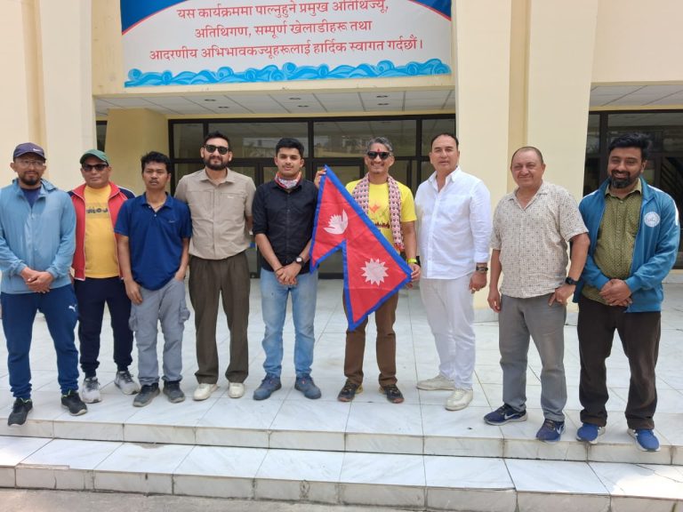 एनएआरएफका सचिव ब्यञ्जनकारले लण्डन म्याराथन दोडने, संघले गर्यो विदाइ