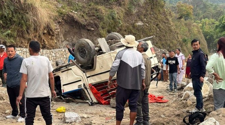 लमजुङमा जिप दुर्घटना हुँदा दुईको मृत्यु, १२ जना घाइते