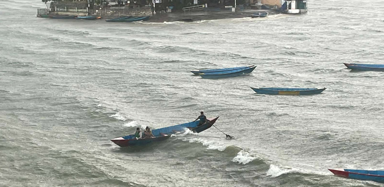 फेवातालमा फसेका ११ जनाको उद्धार