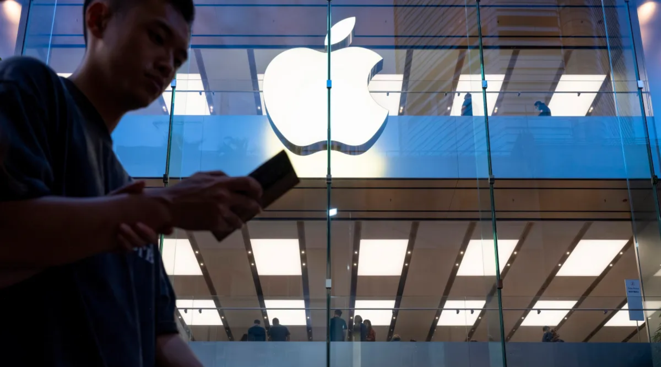 एप्पलले ल्याउँदैछ चार डिजाइनका ‘स्मार्ट ग्लास’