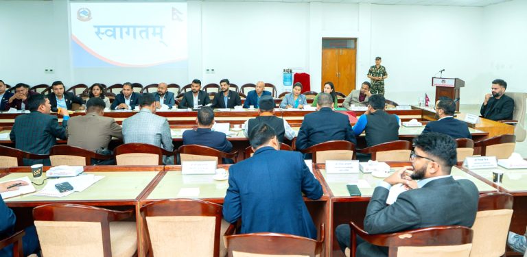 मधेशका सांसदहरूसँग प्रधानमन्त्री शाहले गरे तीन घण्टा छलफल