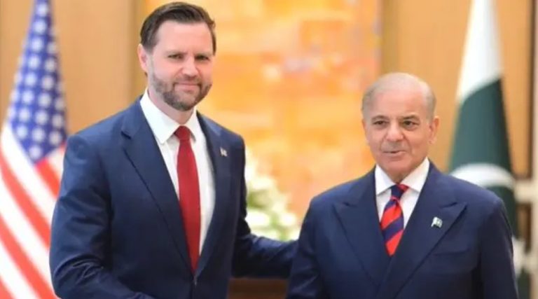 अमेरिकी र इरानी प्रतिनिधिमण्डलसँग पाकिस्तानी प्रधानमन्त्रीको छुट्टाछुट्टै भेट