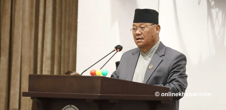 कांग्रेसको प्रश्न- जाँचबुझ आयोगको प्रतिवेदन सरकारले सार्वजनिक गर्ने कि गोरखापत्रमै पढ्ने हो ?