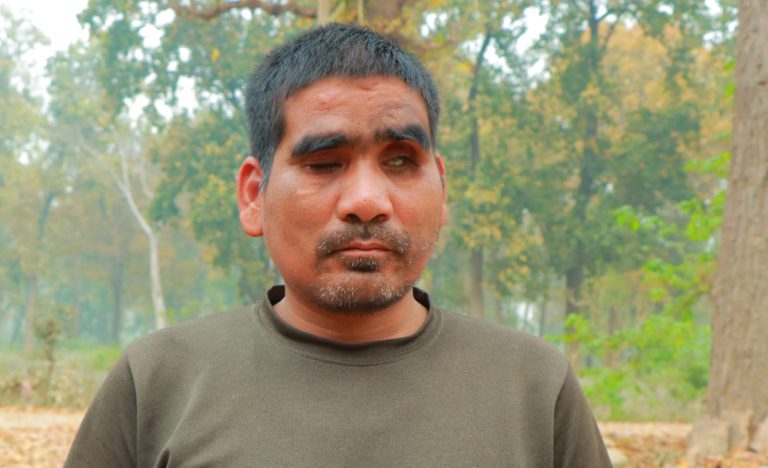 अन्धकारलाई जितेर उज्यालो बाँडिरहेका विकटलाल