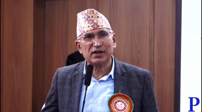 प्रचण्डले कम्युनिस्ट आन्दोलन नेतृत्व गर्न सक्दैनन्, एमाले पुनर्गठन गर्छौं : विष्णु पौडेल