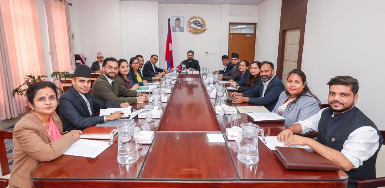 सिंहदरबारमा मन्त्रिपरिषद् बैठक