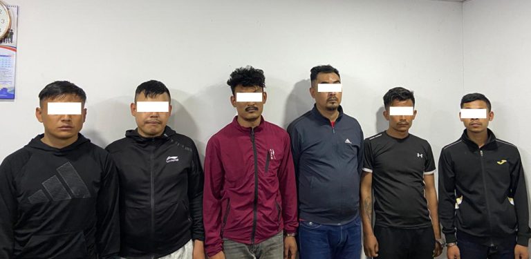 डाँकाचोरी निसानामा विदेशबाट फर्केका महिला, गाडी चढ्नासाथ गलाको सिक्री गायब