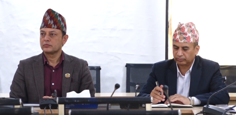 कूटनीतिक राहदानी वितरणबारे दलहरूसँग सभामुखले गरे परामर्श