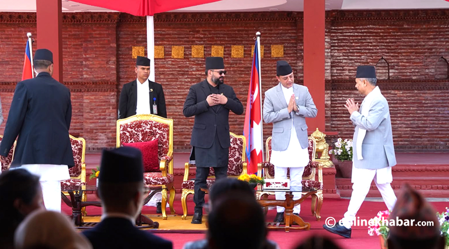 शीतलनिवासमा सभामुखको शपथ (तस्वीरहरू)