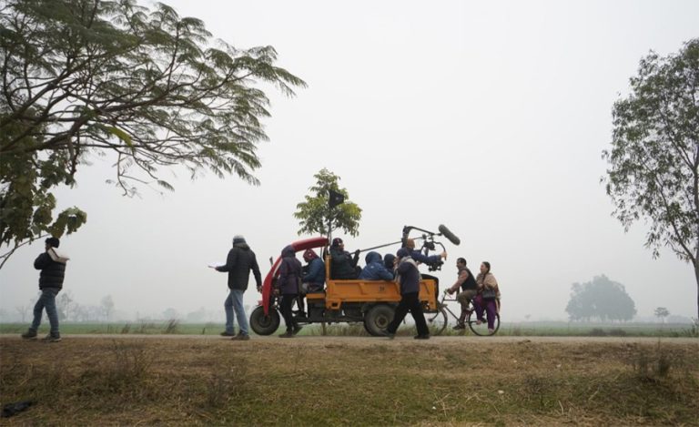 कान्समा पुग्न ‘एलिफेन्ट्स इन द फग’ ले हिँडेको अथक यात्रा