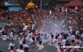 हाँडीगाउँमा गहना खोज्ने जात्रा, तस्वीरहरू